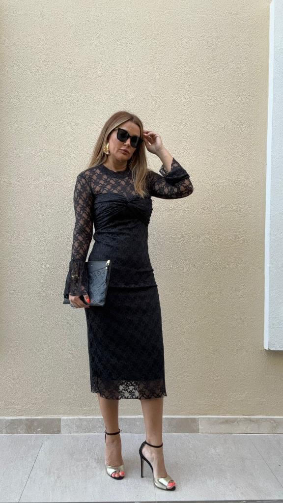 Boni Siyah Dantel Detaylı Elbise