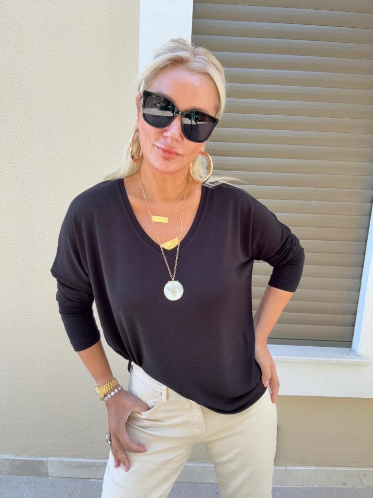 Clista V Yaka İthal Çilek Kumaş Siyah Triko