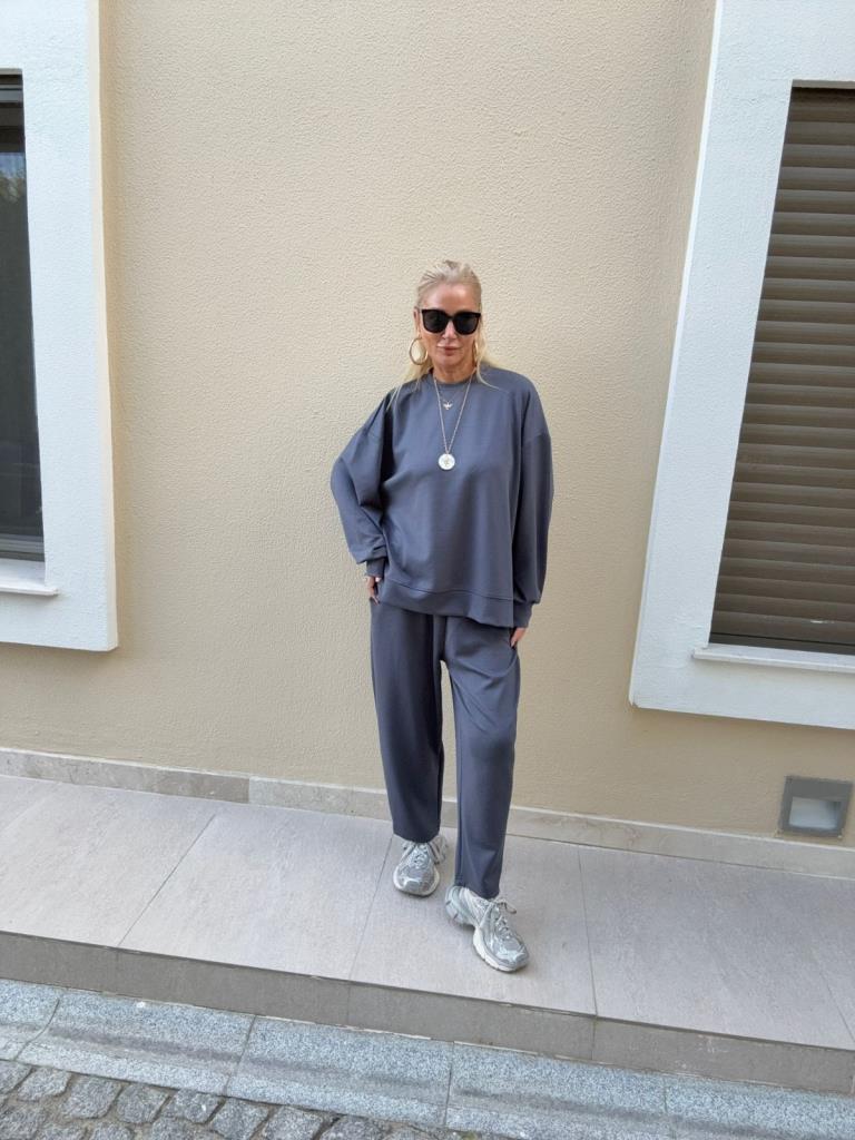 Lerona Antrasit Takım