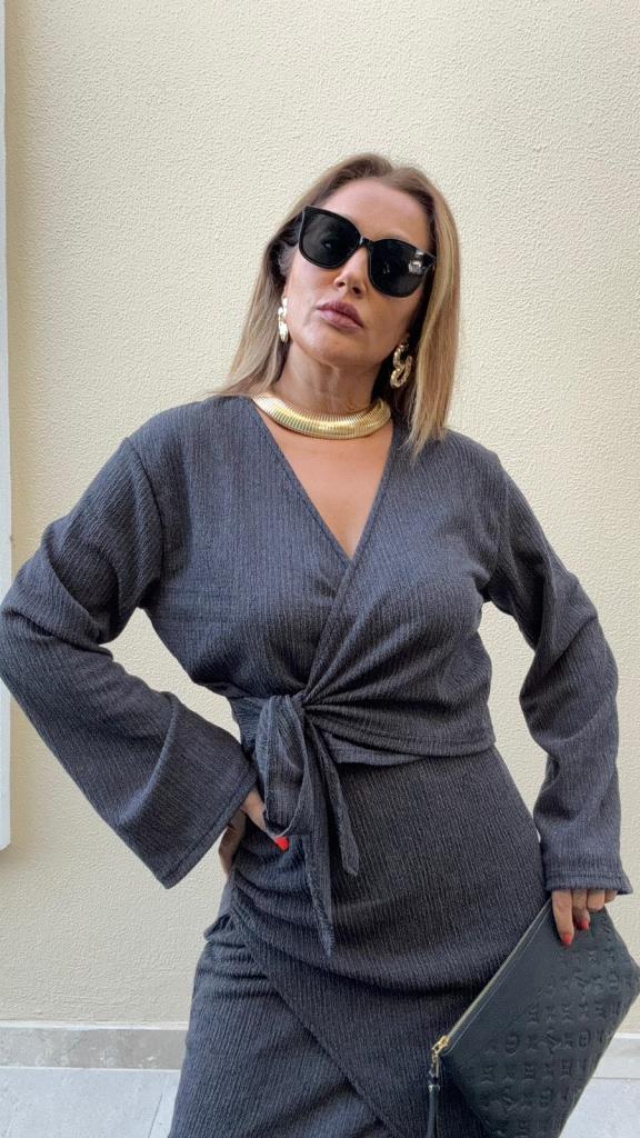 Nesla Koyu Füme Takım