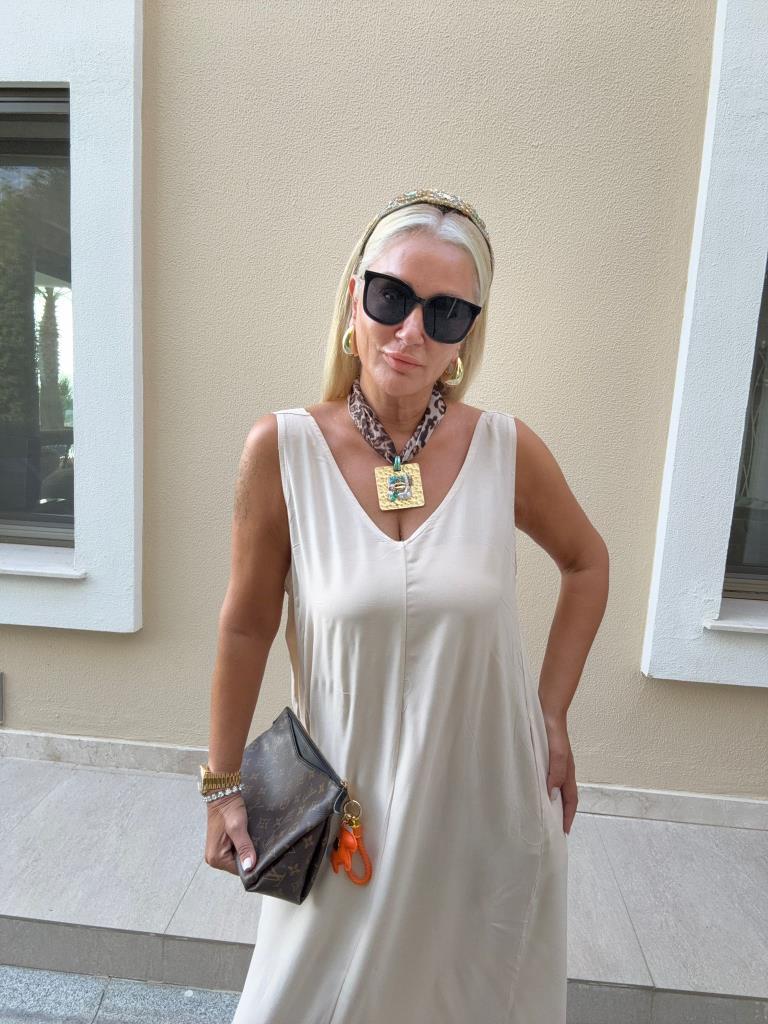 Posh Taş Rengi Elbise