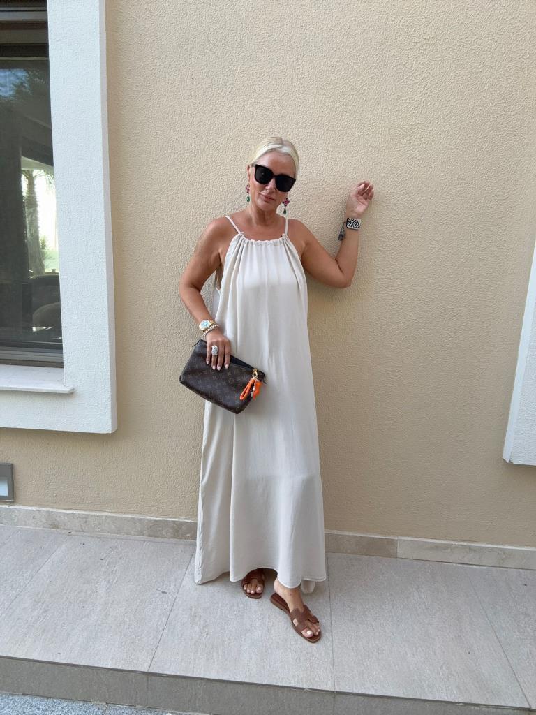 Regiu Taş Rengi Elbise