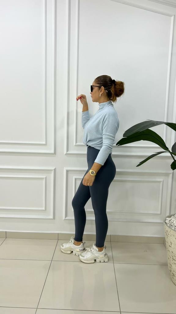 Bir Beden İnce Gösteren Antrasit Tayt