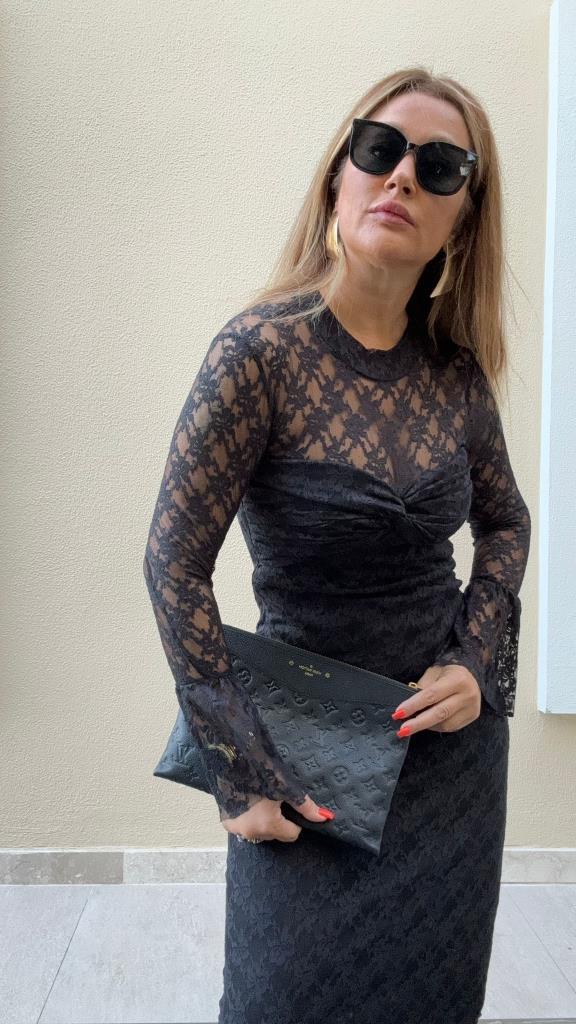 Boni Siyah Dantel Detaylı Elbise