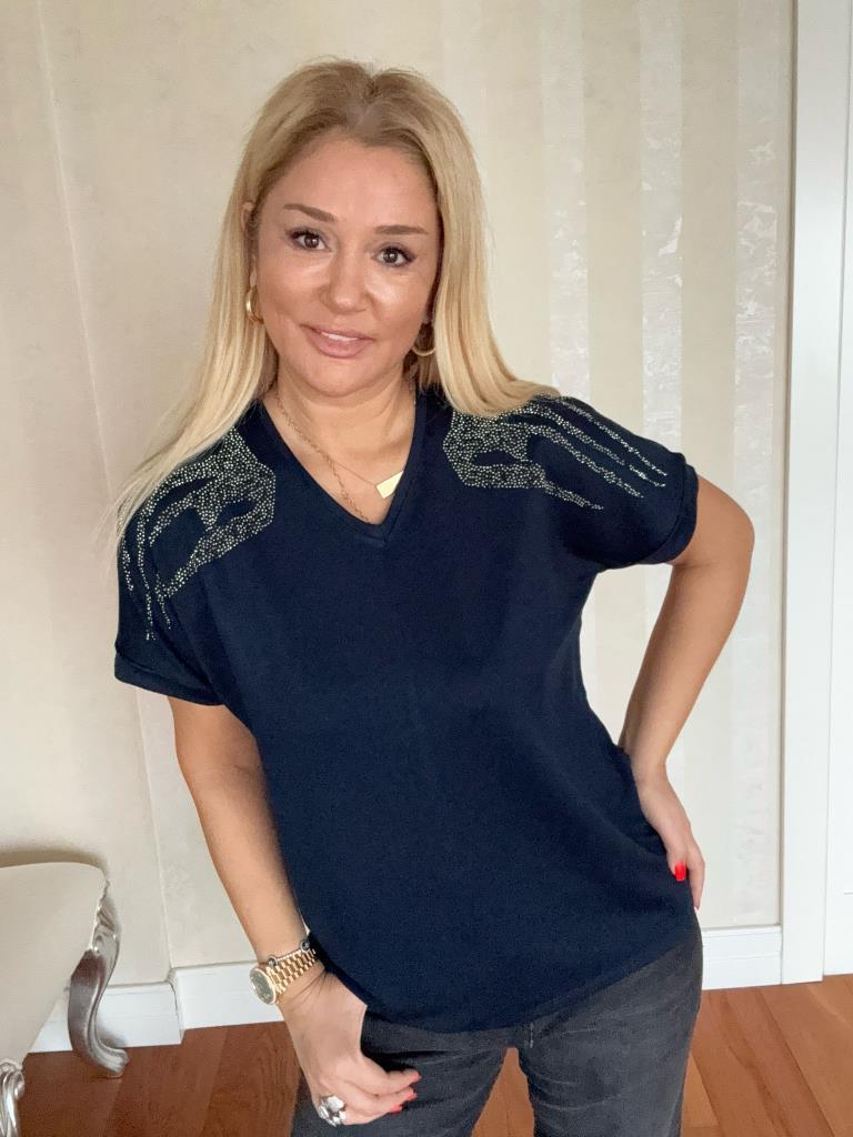 Loreta Taş Detaylı Lacivert Bluz