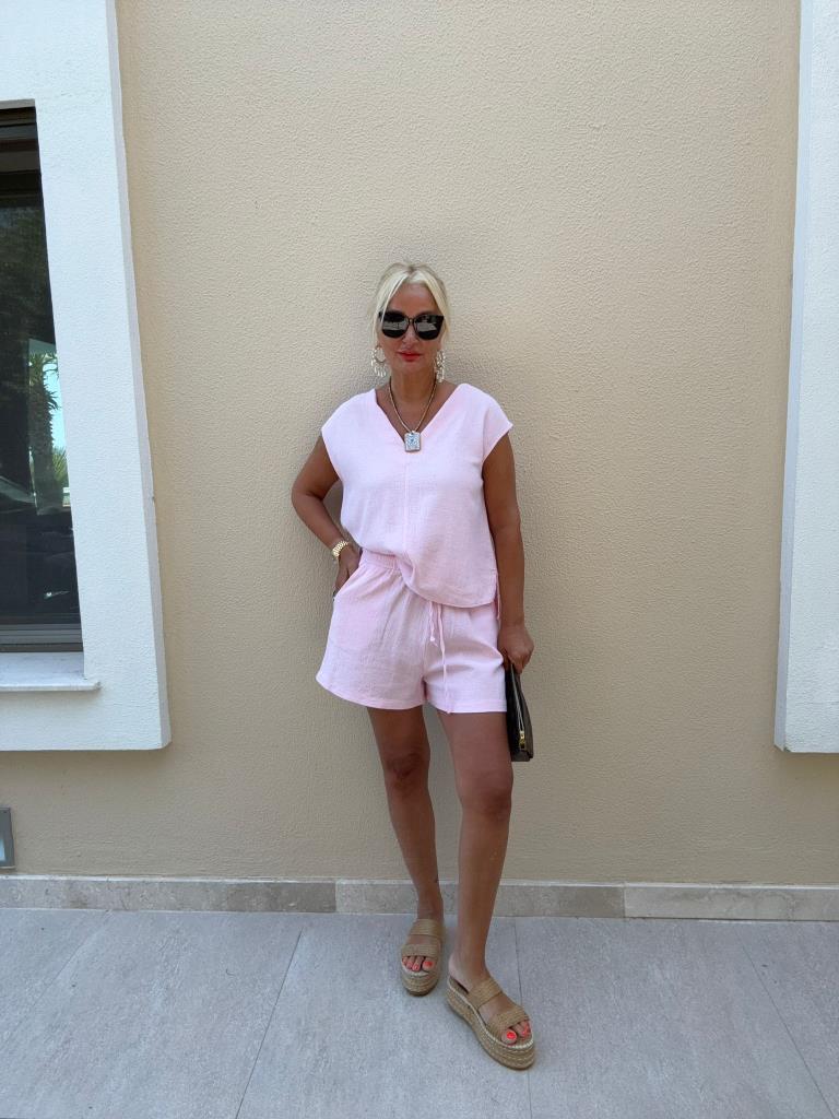 Luxes Pembe Şortlu Takım