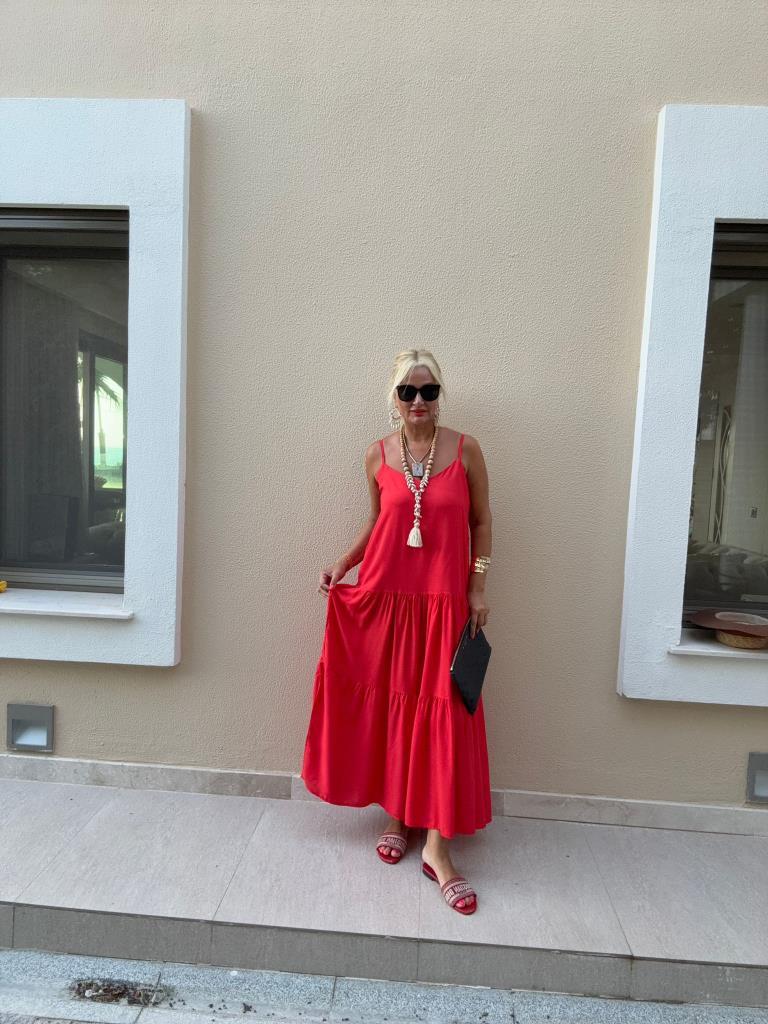 Merdis Kırmızı Elbise