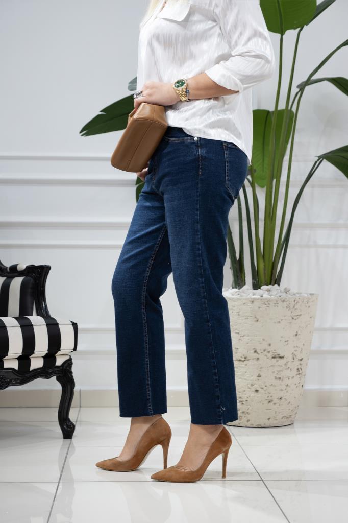 Wiens Kadın Koyu Mavi Paça Kesik Kot Pantolon