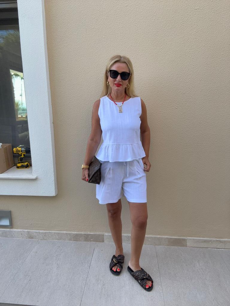 Yulse Ekru Şortlu Takım